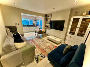 Lovely 2 bedroom ground floor flat with garden.